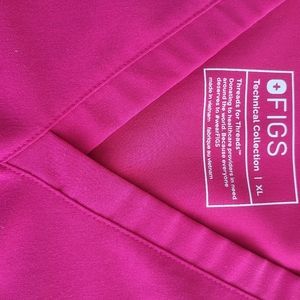 FIGs scrubs set, sz XL, fuschia